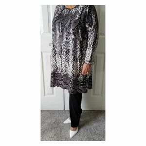 **Masai Black and White Abstract Animal Print Tunic - Size L **